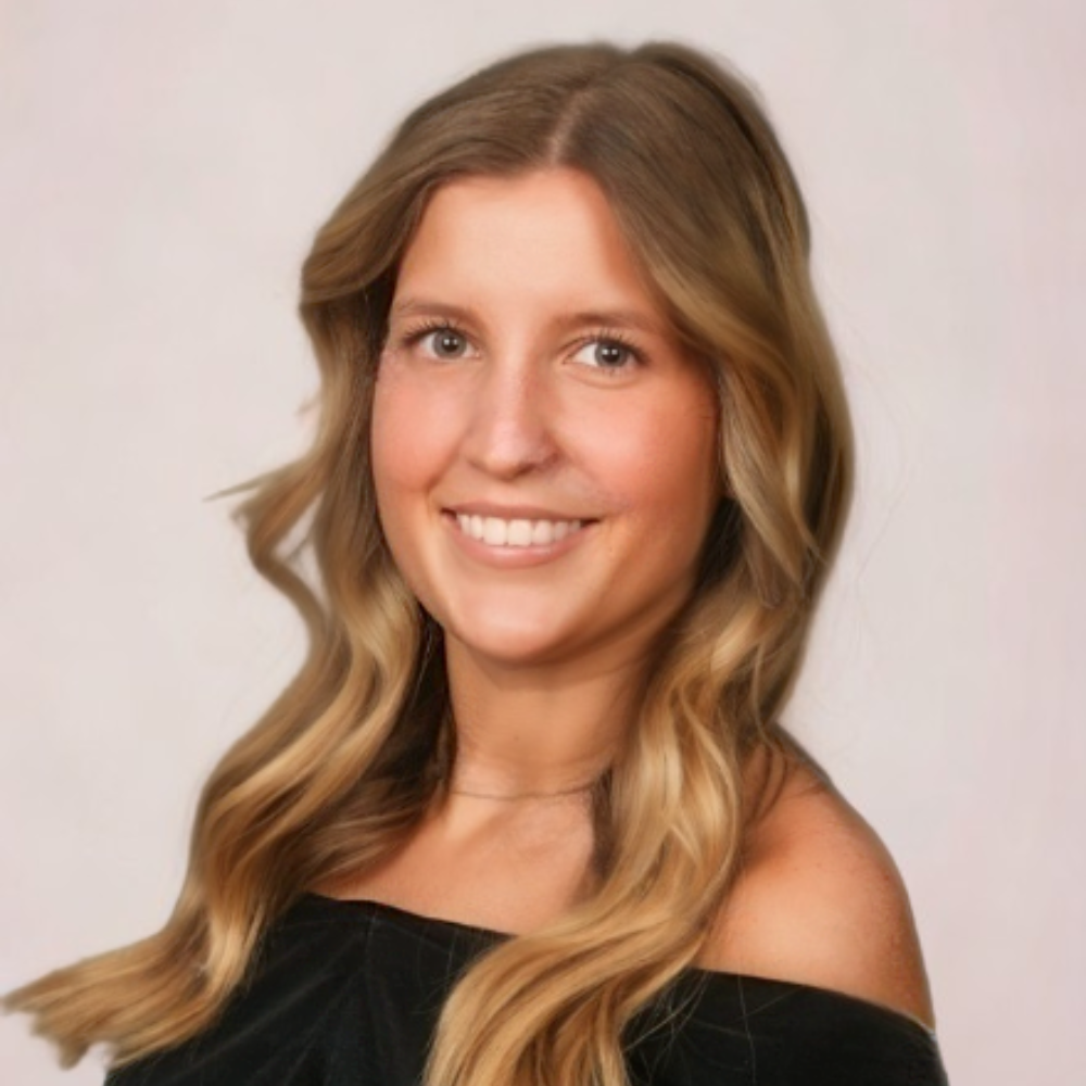 5 Alayna Gaydos headshot
